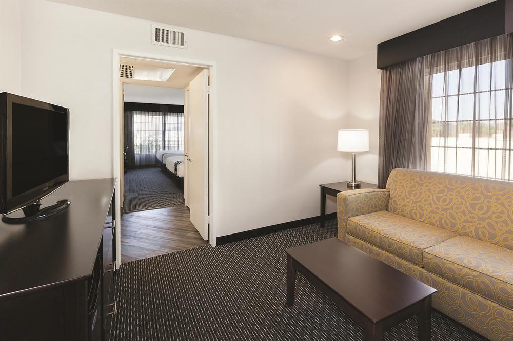 La Quinta By Wyndham Anaheim Exterior foto